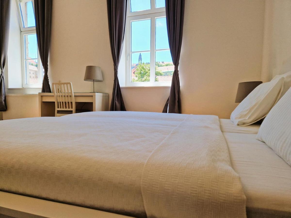 Halasz 2-Bedroom Apartment Near Castle, Free Public Parking Nearby Будапеща Екстериор снимка